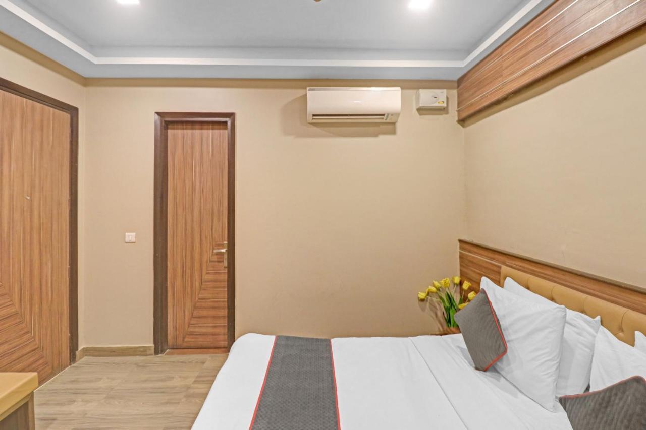 ホテル Townhouse 450 Dwarka デリー エクステリア 写真