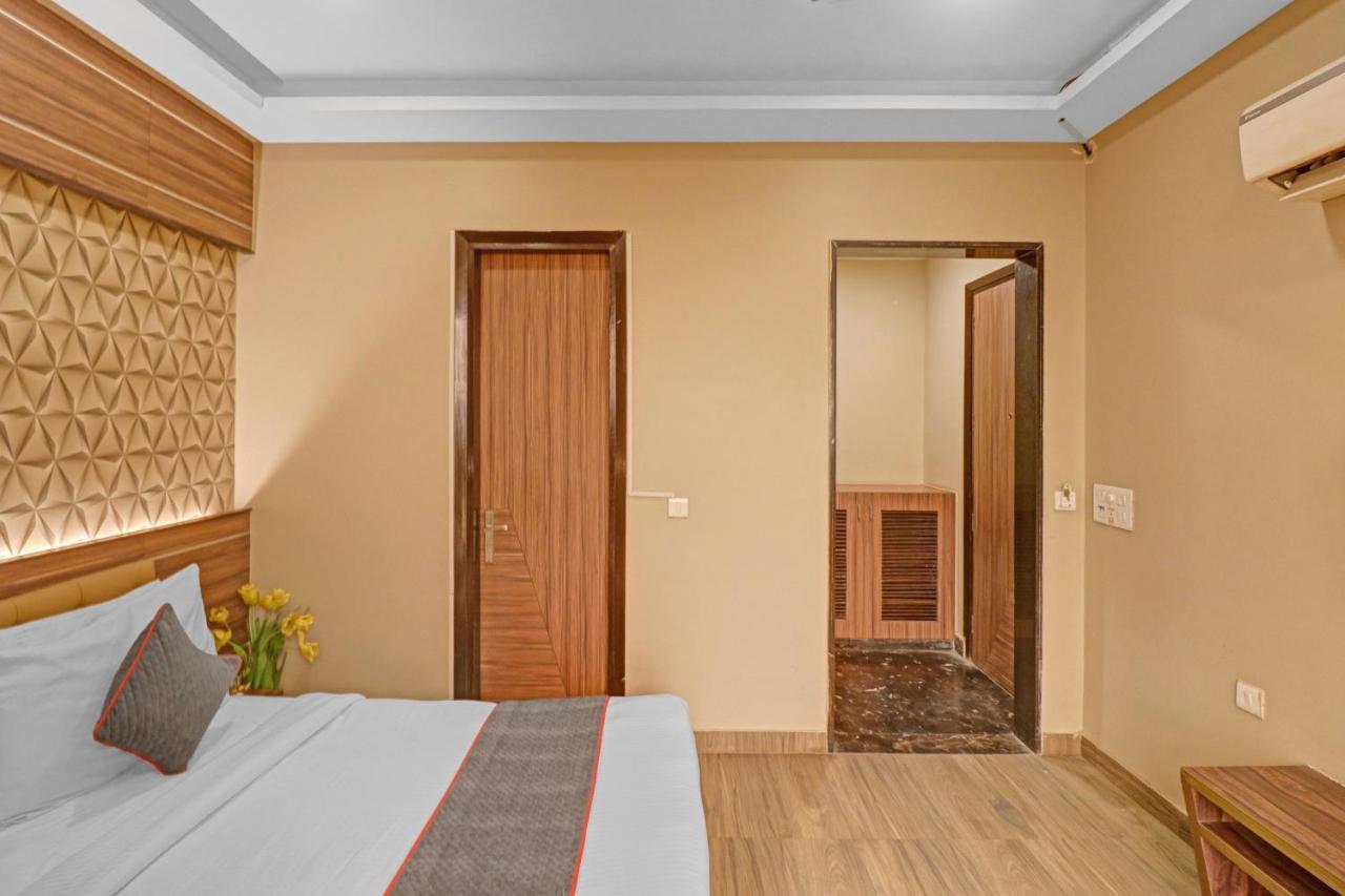 ホテル Townhouse 450 Dwarka デリー エクステリア 写真