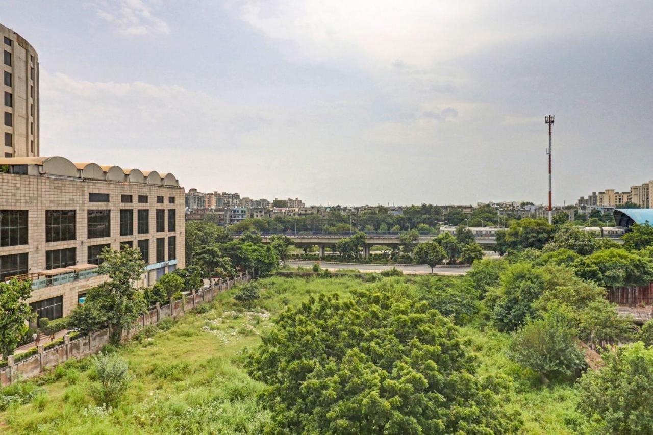 ホテル Townhouse 450 Dwarka デリー エクステリア 写真